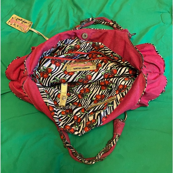 Betsyville by Betsy Johnson LARGE red denim purse with bronze chain & ruffles. - Picture 7 of 8